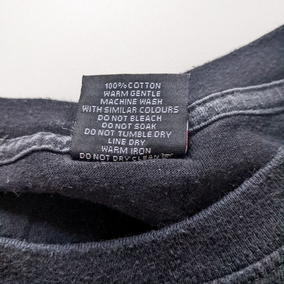 Vintage Double Sided Wolf Tee 🐺 - Picture 4 of 6